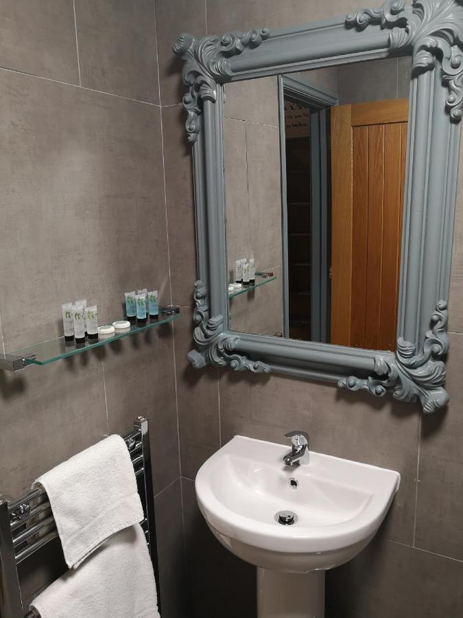 Star Inn Страуд Экстерьер фото